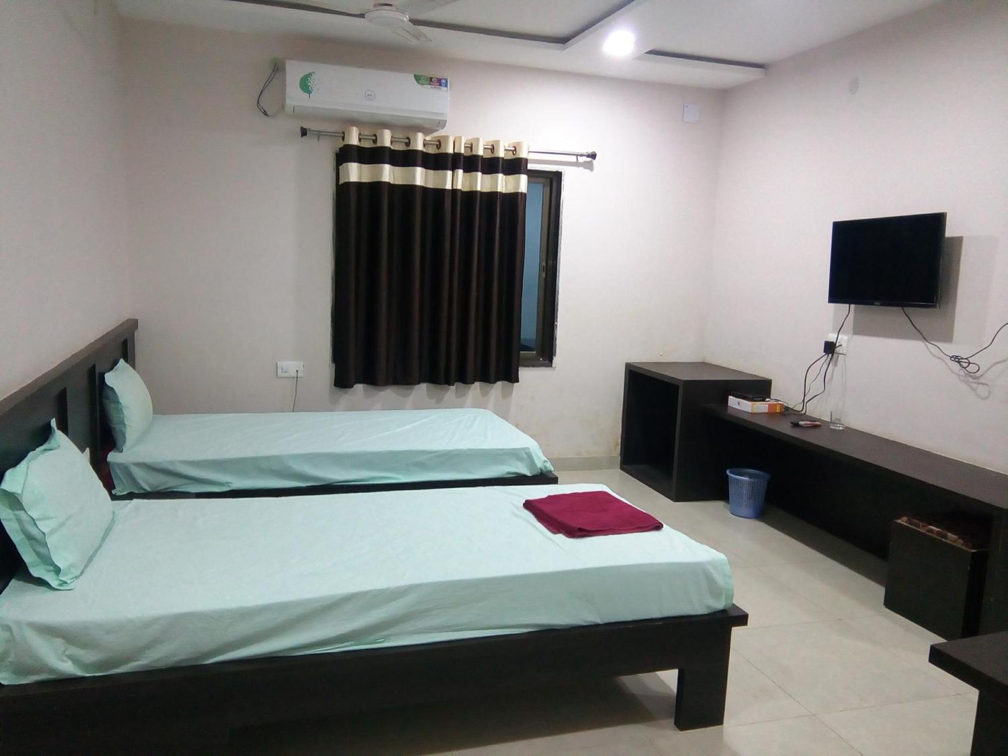 Balangir Hotel Indraprasth מראה חיצוני תמונה